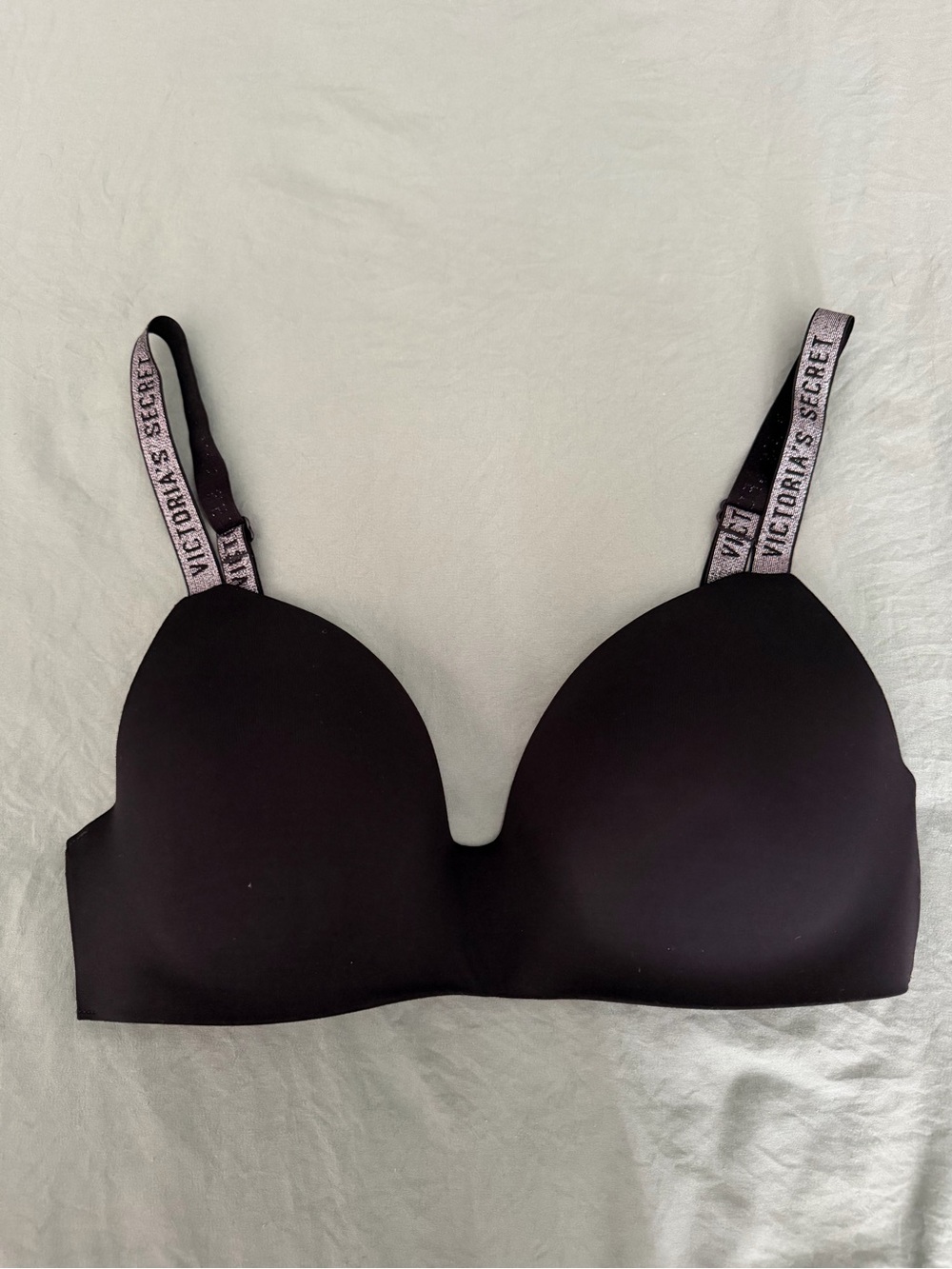 Set of 3 Lightly Lined VS Wireless Bras - Picture 2 of 11